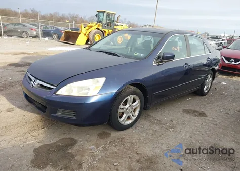2007 Honda Accord 2.4 Ex z USA, uszkodzony, nr VIN 1HGCM56767A160098